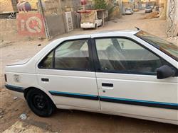 Peugeot 405